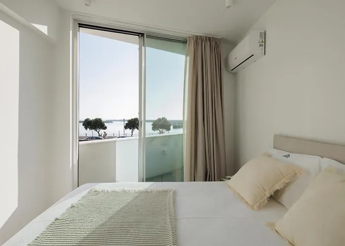 Lapa 84-A - Seafront House